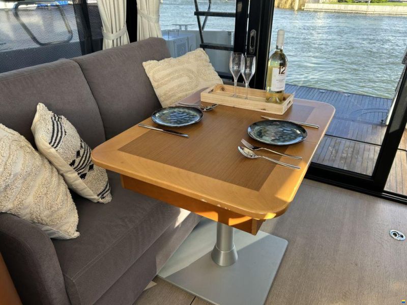 Beneteau Swift Trawler 35