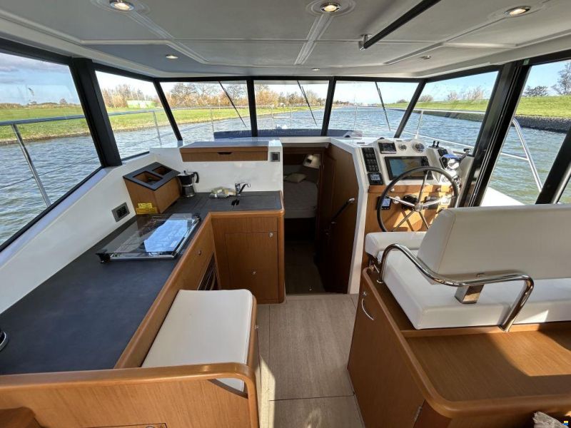 Beneteau Swift Trawler 35