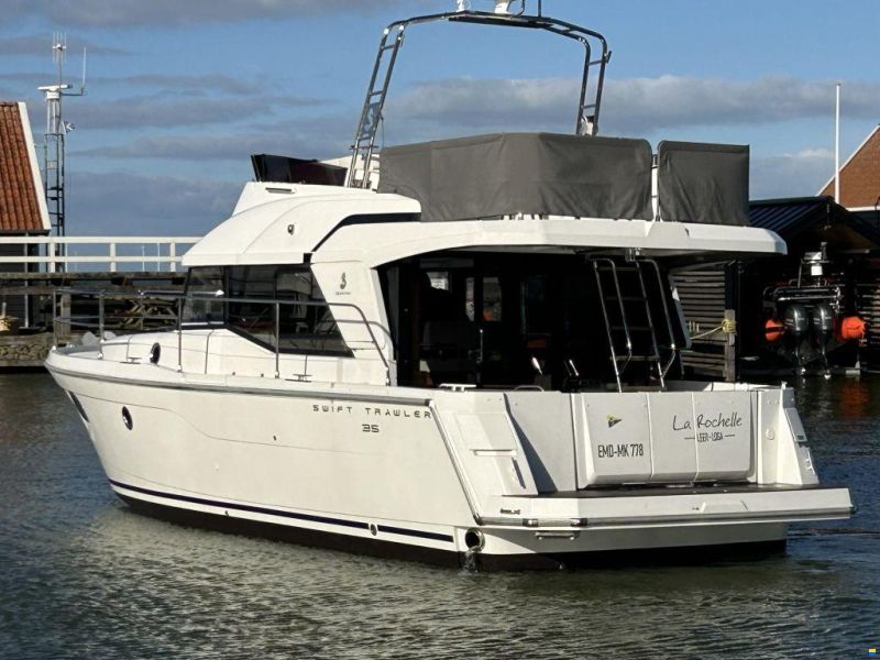 Beneteau Swift Trawler 35