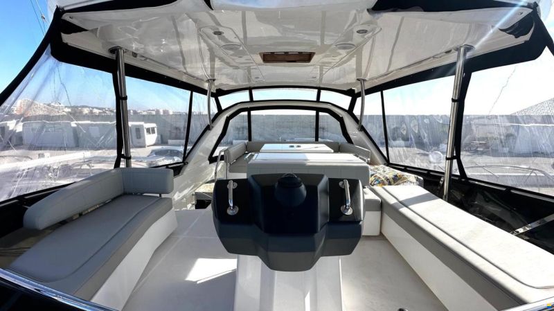 AQUILA 44 Yacht
