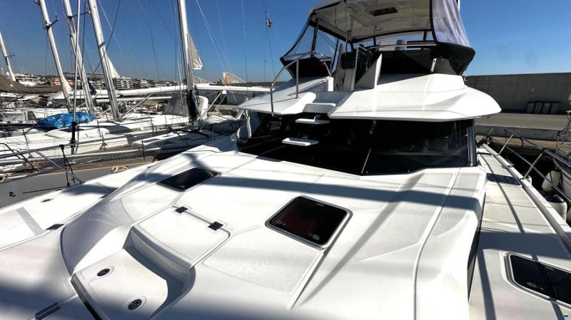 AQUILA 44 Yacht