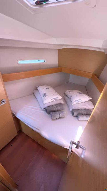 Beneteau First 35
