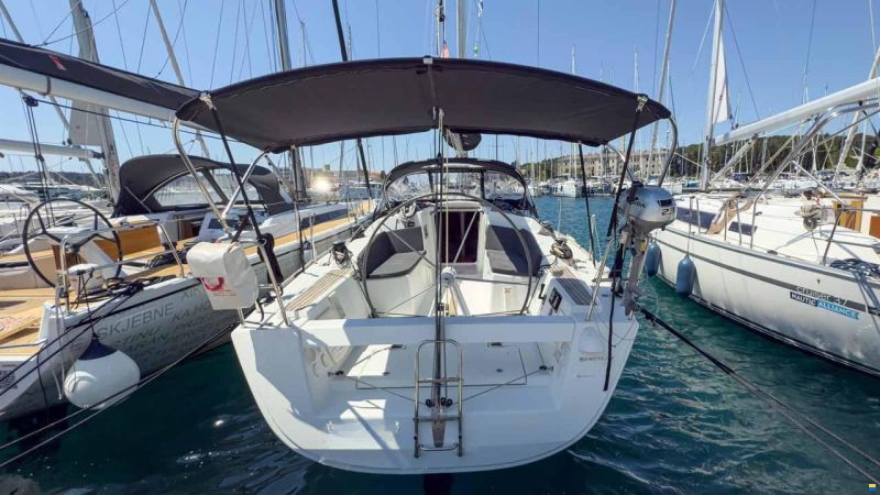 Beneteau First 35