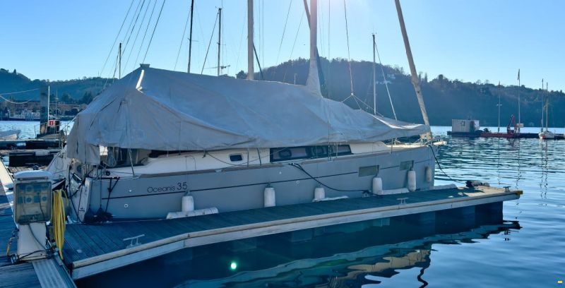 Beneteau Oceanis 35