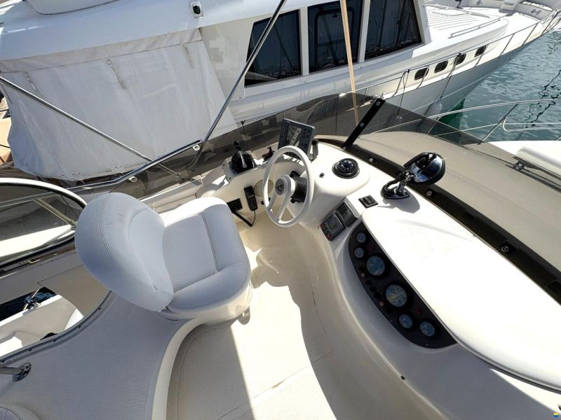 Azimut 39