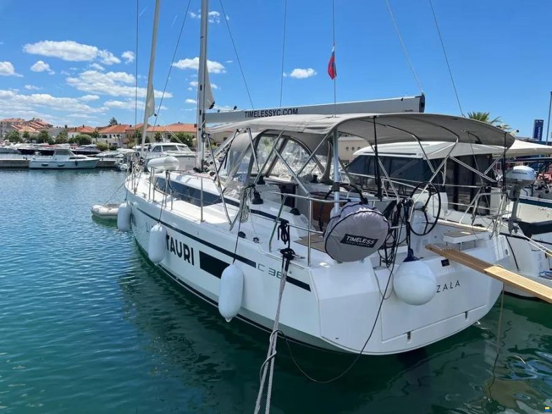 Bavaria C38