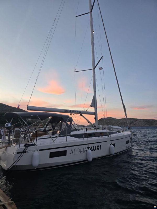 Bavaria C38
