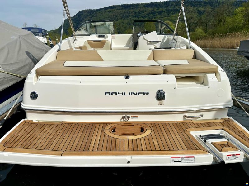 Bayliner 742 CU