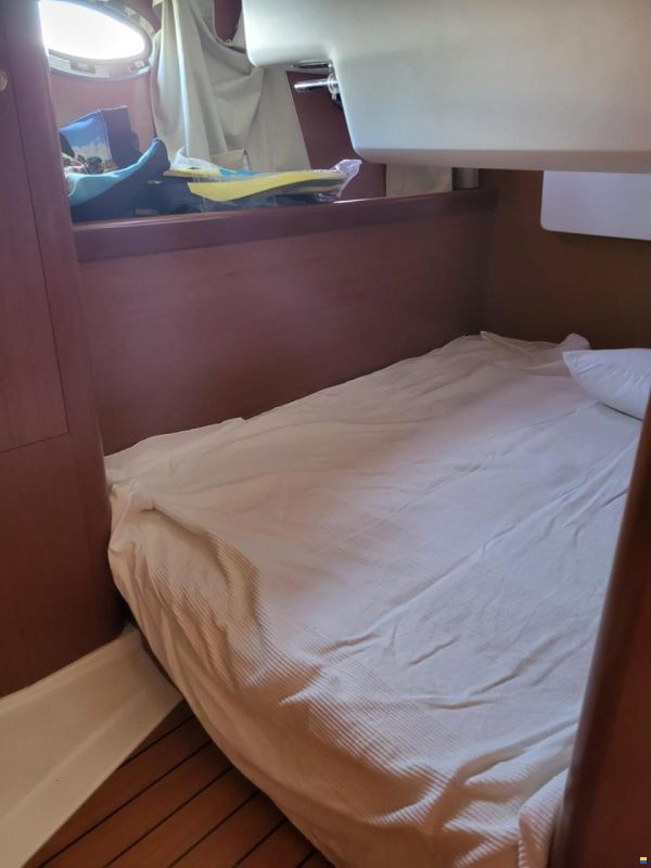 Beneteau Antares 11