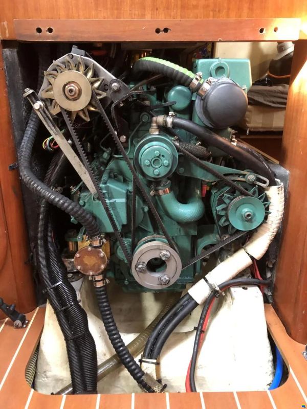 Dufour 40 Performance