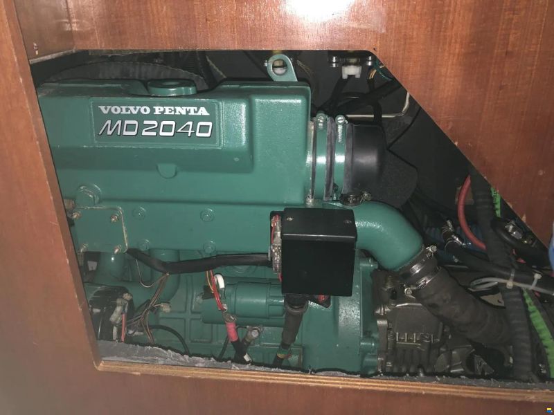 Dufour 40 Performance
