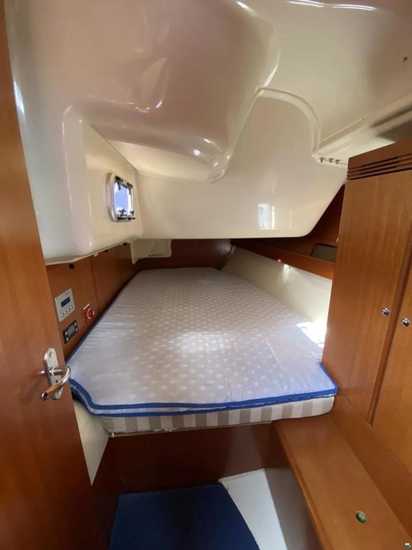 Dufour 40 Performance