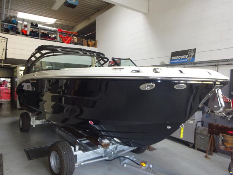 Sea Ray 270 SDXE