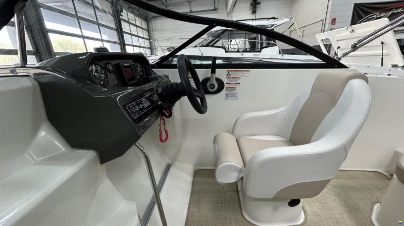 Bayliner VR 5 Cuddy
