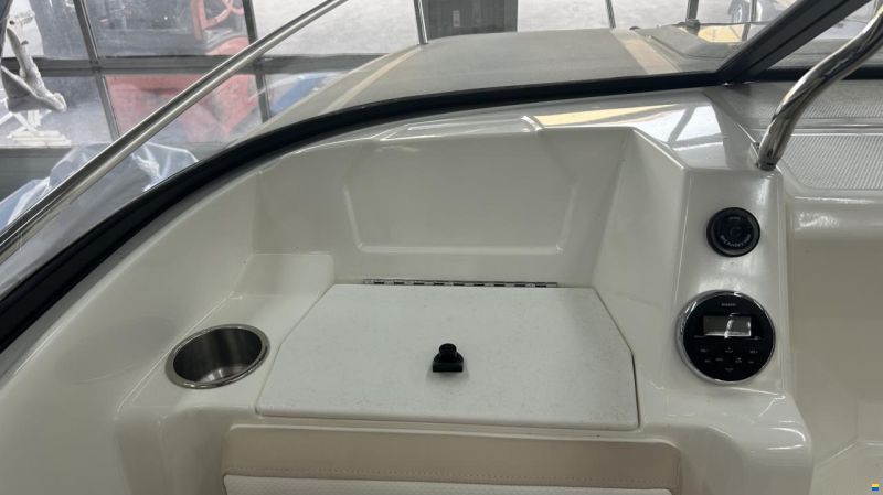 Bayliner VR 5 Cuddy