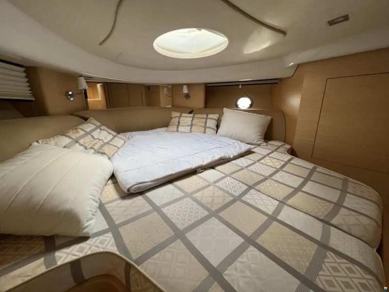 Cranchi Mediterranee 43 HT