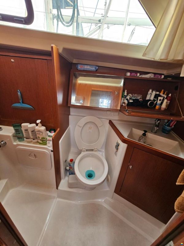 Beneteau Oceanis 41.1