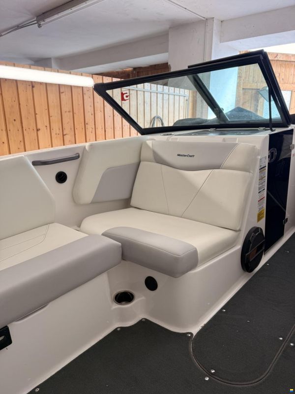 MasterCraft NXT 20