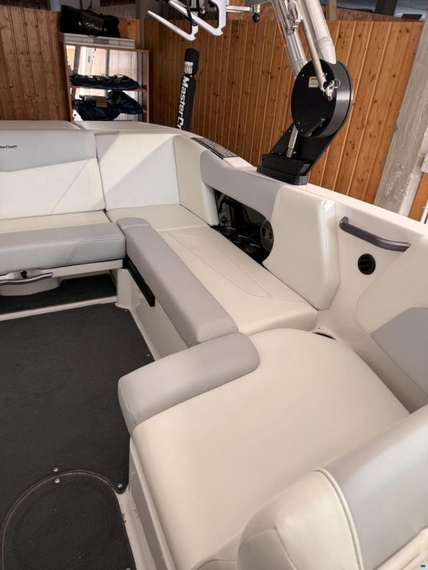 MasterCraft NXT 20