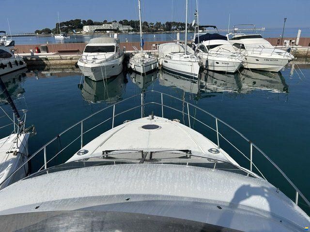 Azimut 42