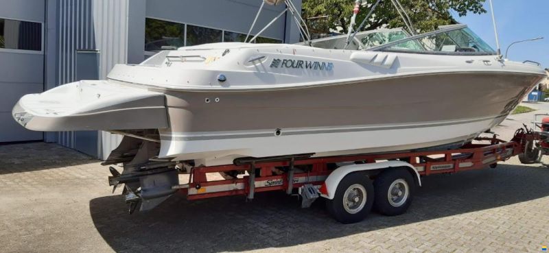 Four Winns Horizon 28 Bowrider