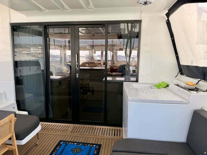 Lagoon 51