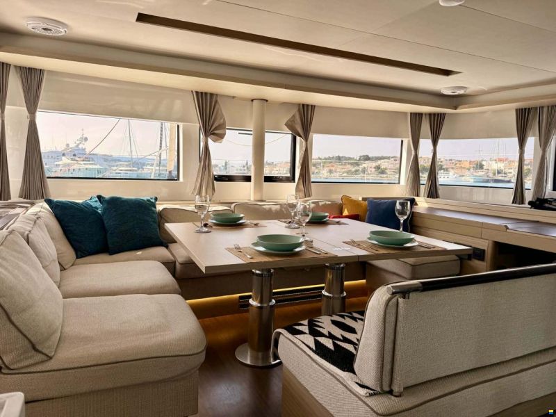 Lagoon 51