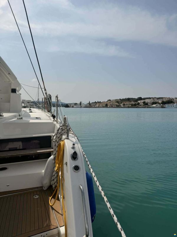 Lagoon 51