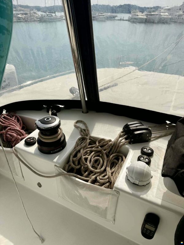 Lagoon 51