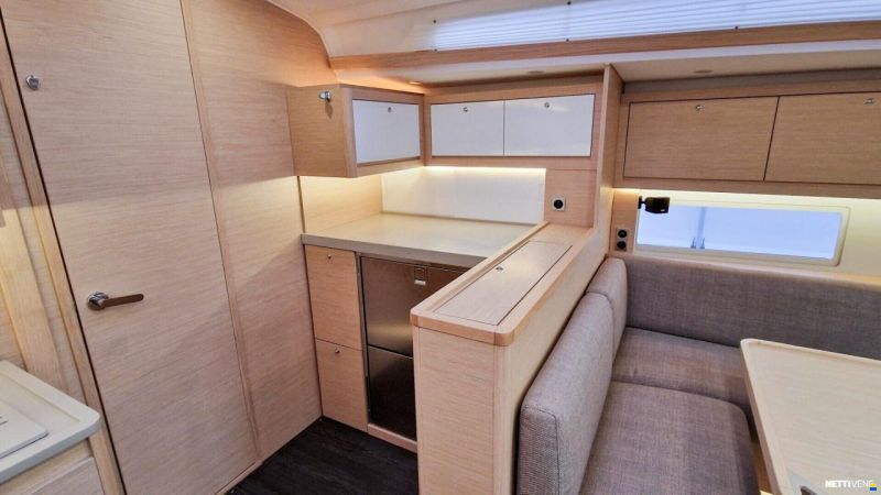 Dufour 470