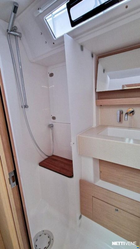 Dufour 470