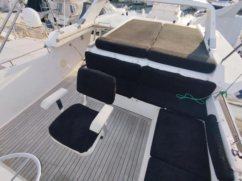 Yaretti Horizon 42 Traveller