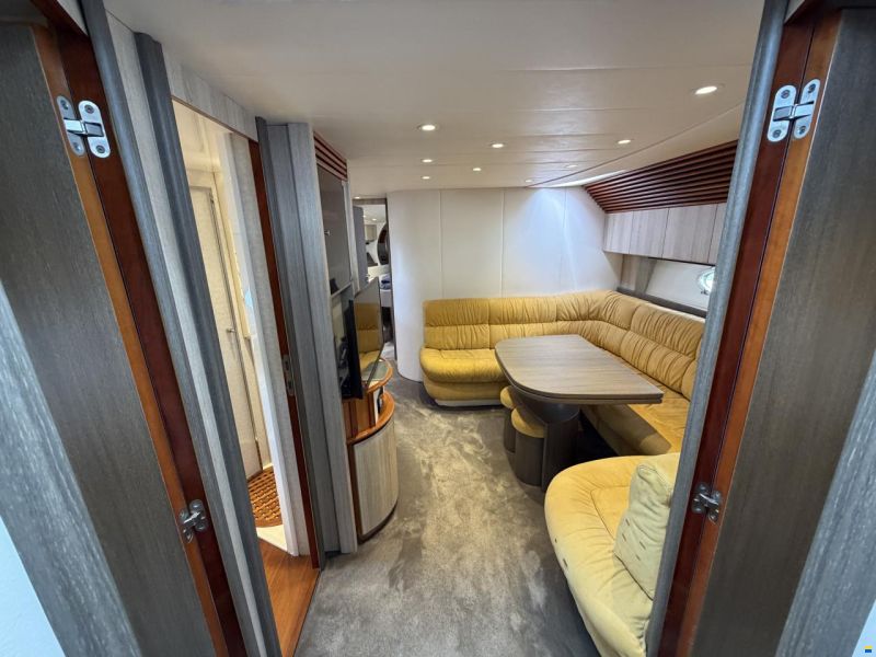 Pershing 52