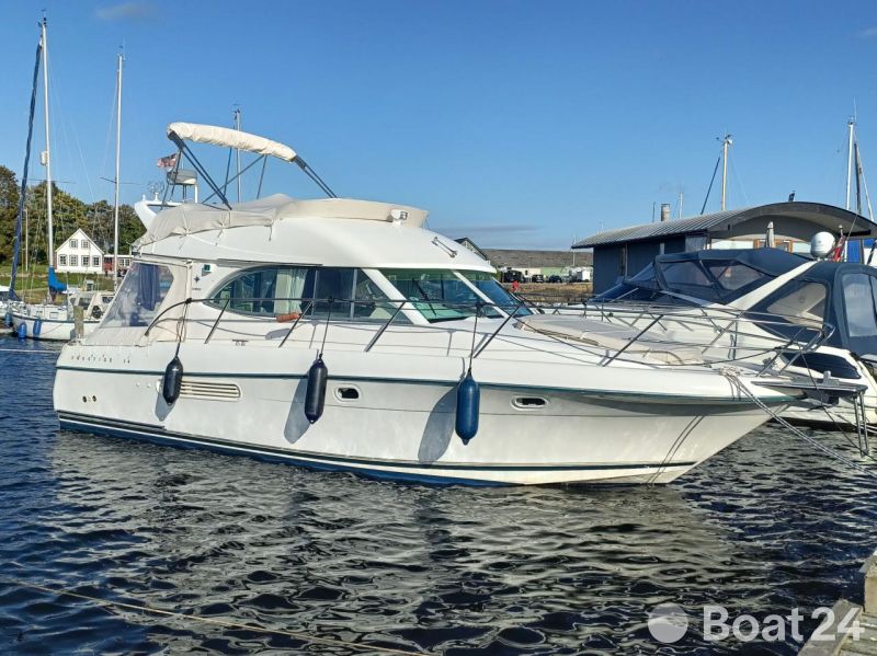 Jeanneau Prestige 36 Fly mit Welle/Bug- u. Heckst