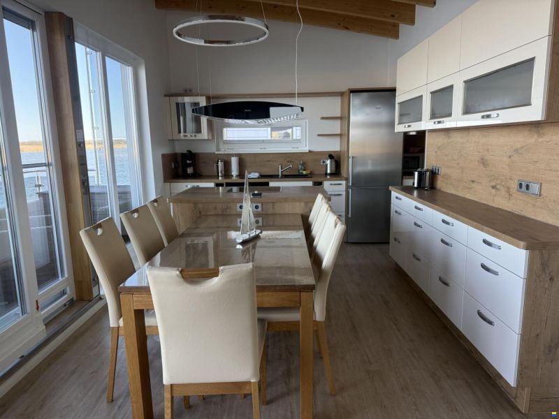 Floating House Steelvoll 63