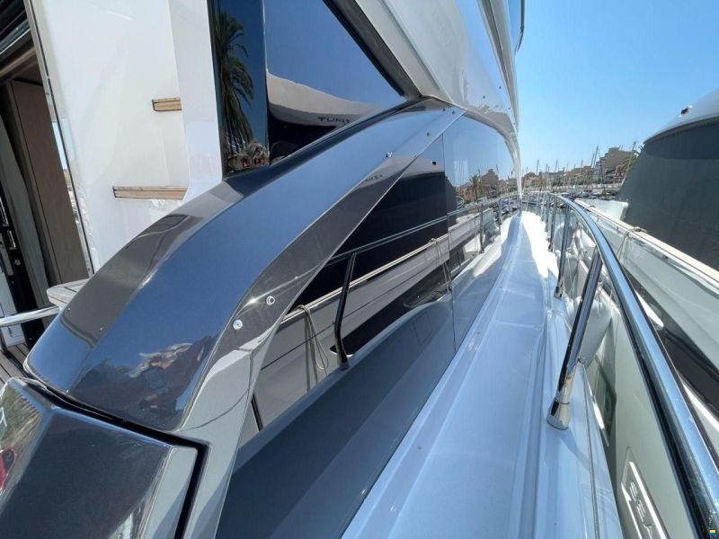 Azimut Fly 53