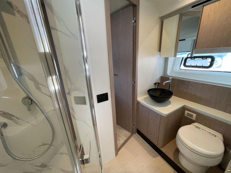 Azimut Fly 53