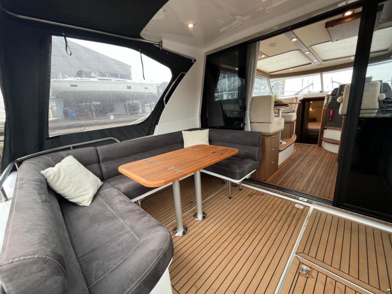 Saga 385