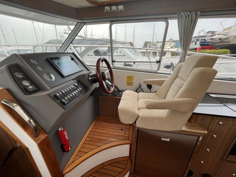 Saga 385