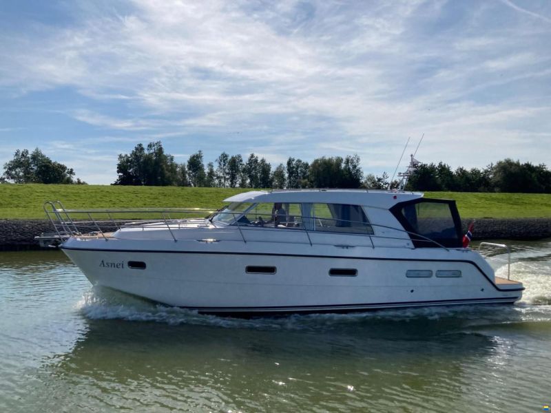 Saga 385