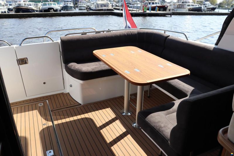 Saga 385