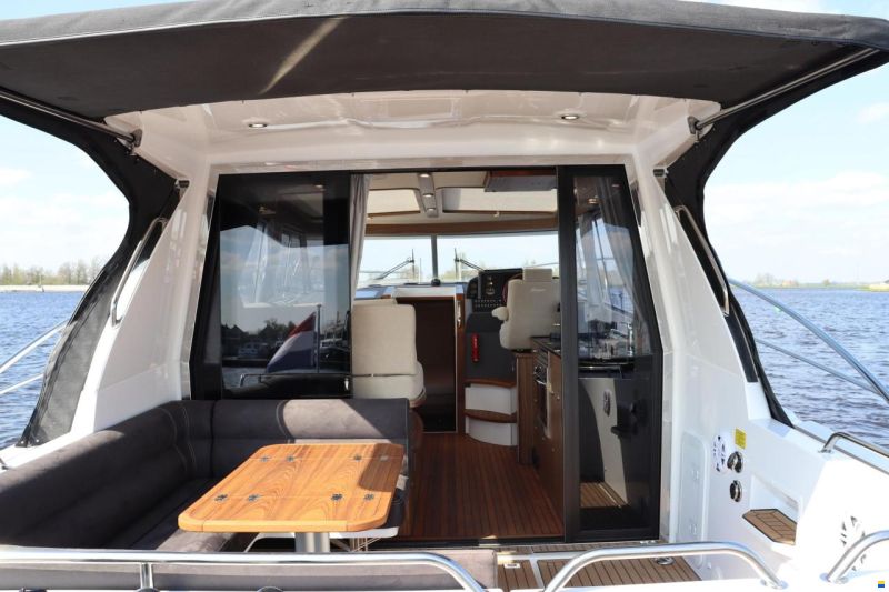 Saga 385