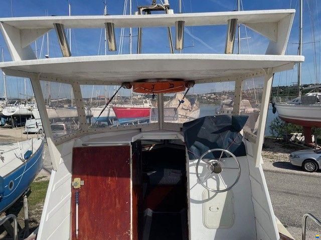 CN Plasti Bateaux Vega 720