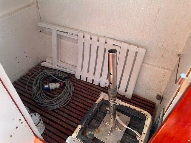 CN Plasti Bateaux Vega 720