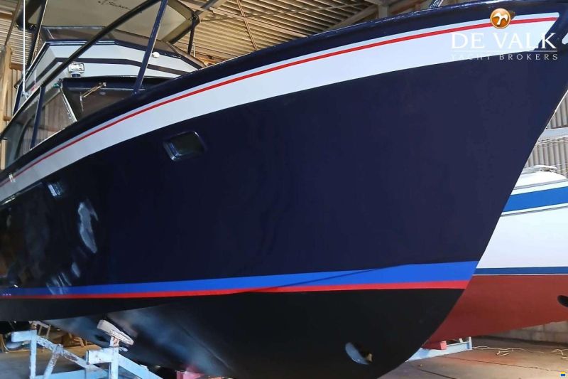 Striker 44