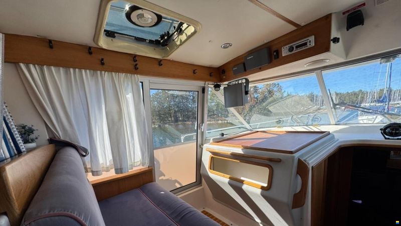Nimbus 380 COMMANDER