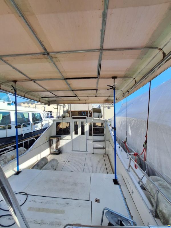 Chris Craft 31 Commander Sport