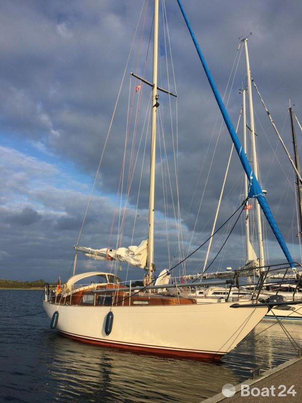 Nymphe Segelyacht GFK Klassiker 33"+ Liegeplatz