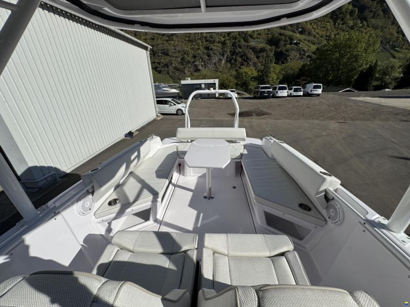 Axopar 25 Cross-Top