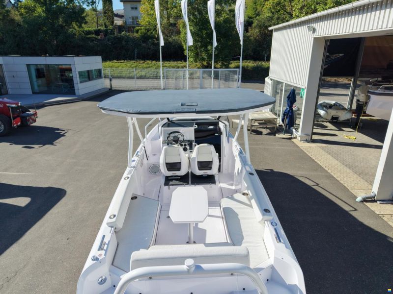 Axopar 25 Cross-Top